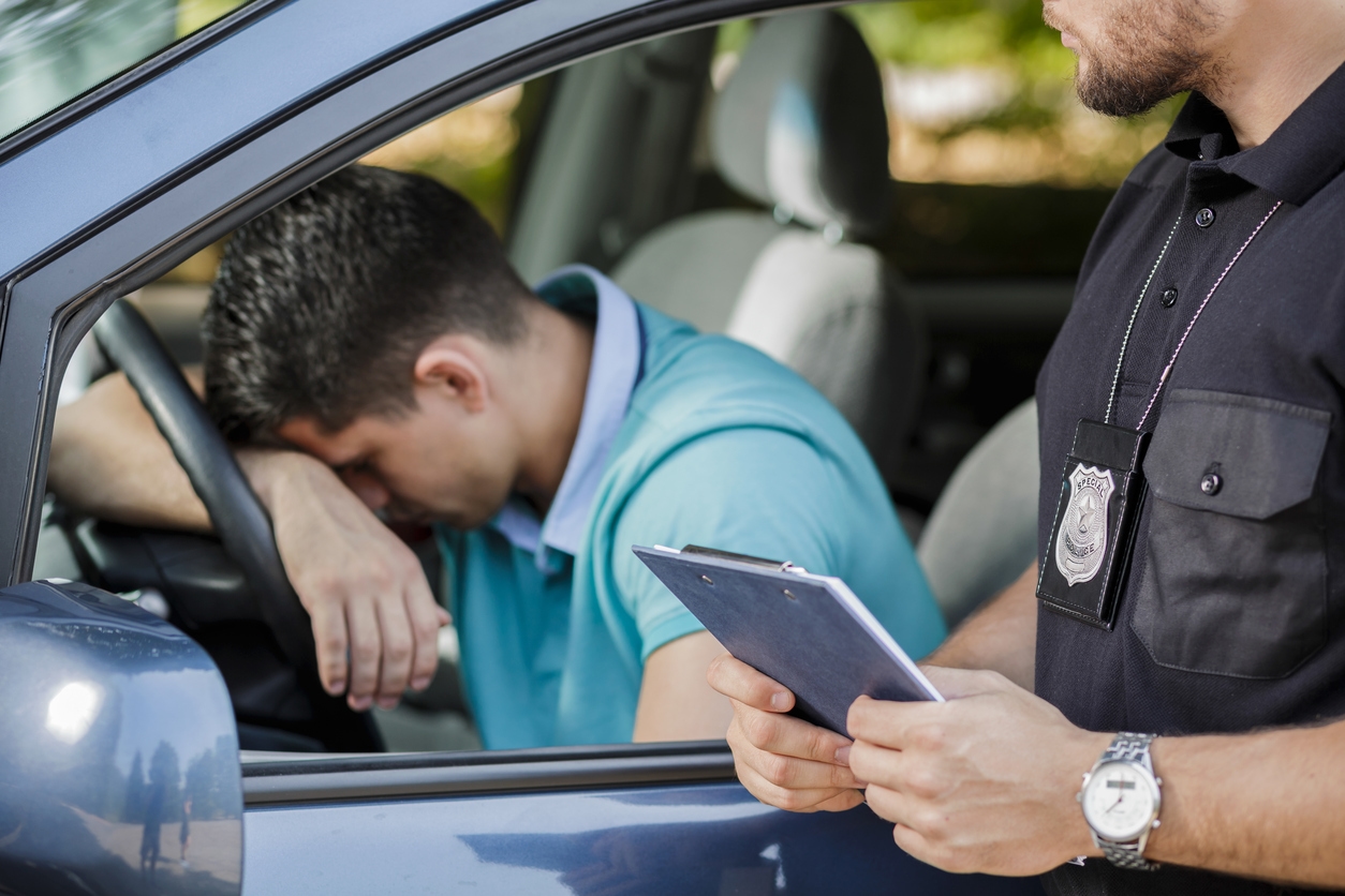 Motorista preocupado com multa